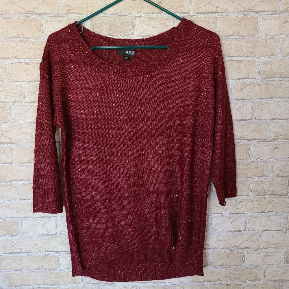 Maroon knit medium sweater